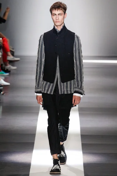 Look 11